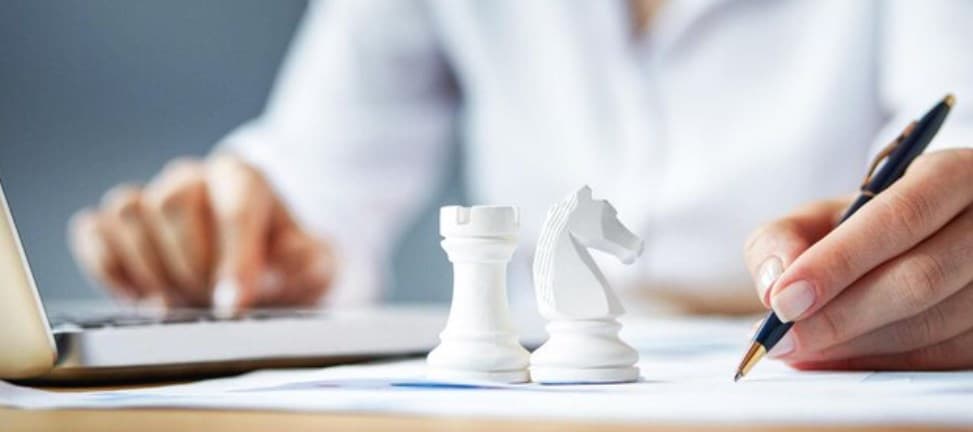 Best Correspondence Chess Software to Enhance Your Game