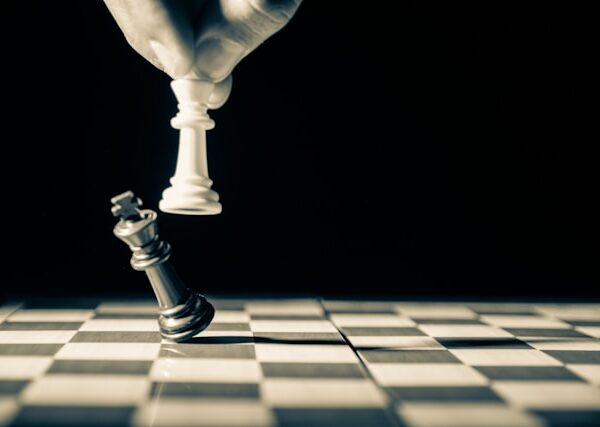 The Gambler’s Gambit: When Chess Strategy Meets Casino Decision-Making