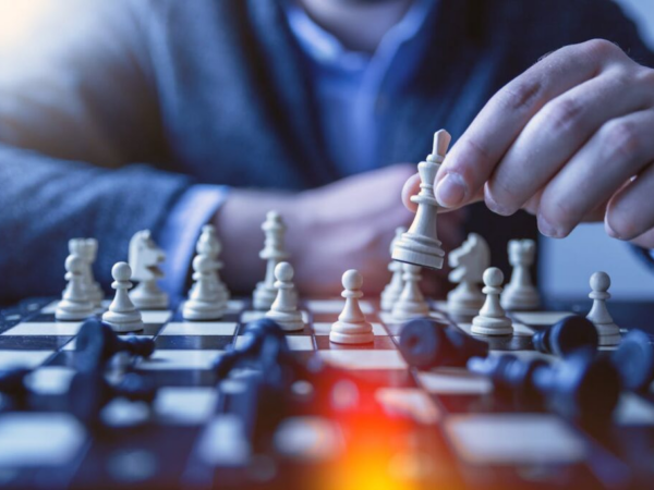 How Studying Chess Improves Your Decision-Making in High-Stakes Situations